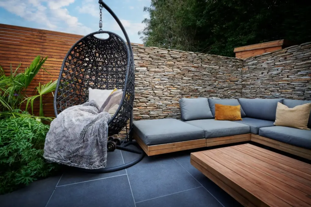 The Layered Retreat — garden gallery