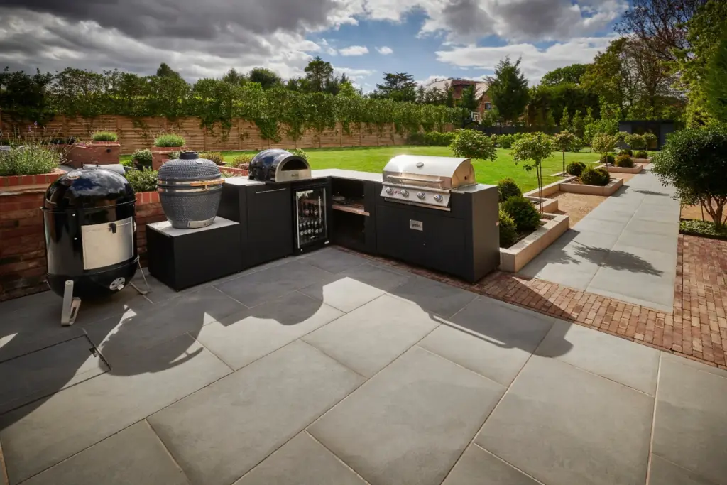 The Manor Promenade garden — gallery 3