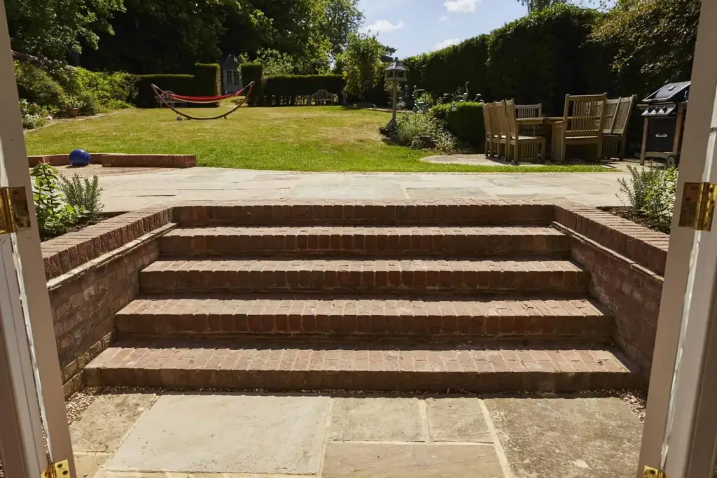 The Arts & Crafts Garden — completed garden view 18