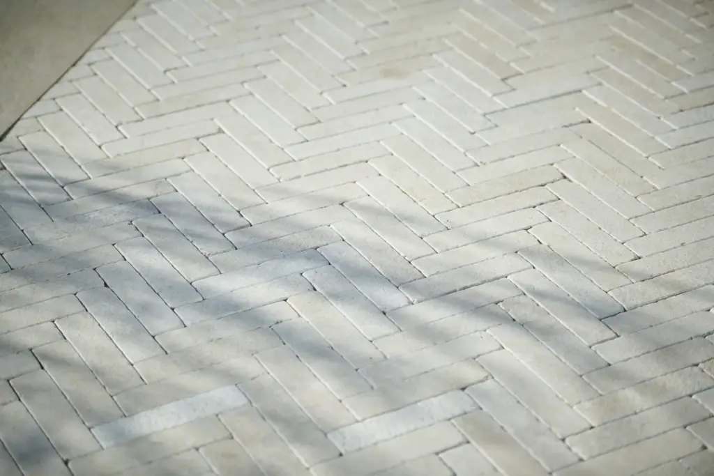Walling and edge detail in a Refined garden build