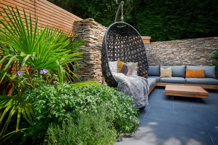 The Layered Retreat