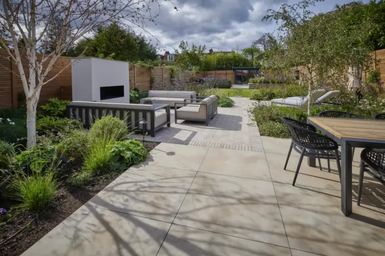 Outdoor Living That Feels Designed, Not Installed — Refined Landscapes journal