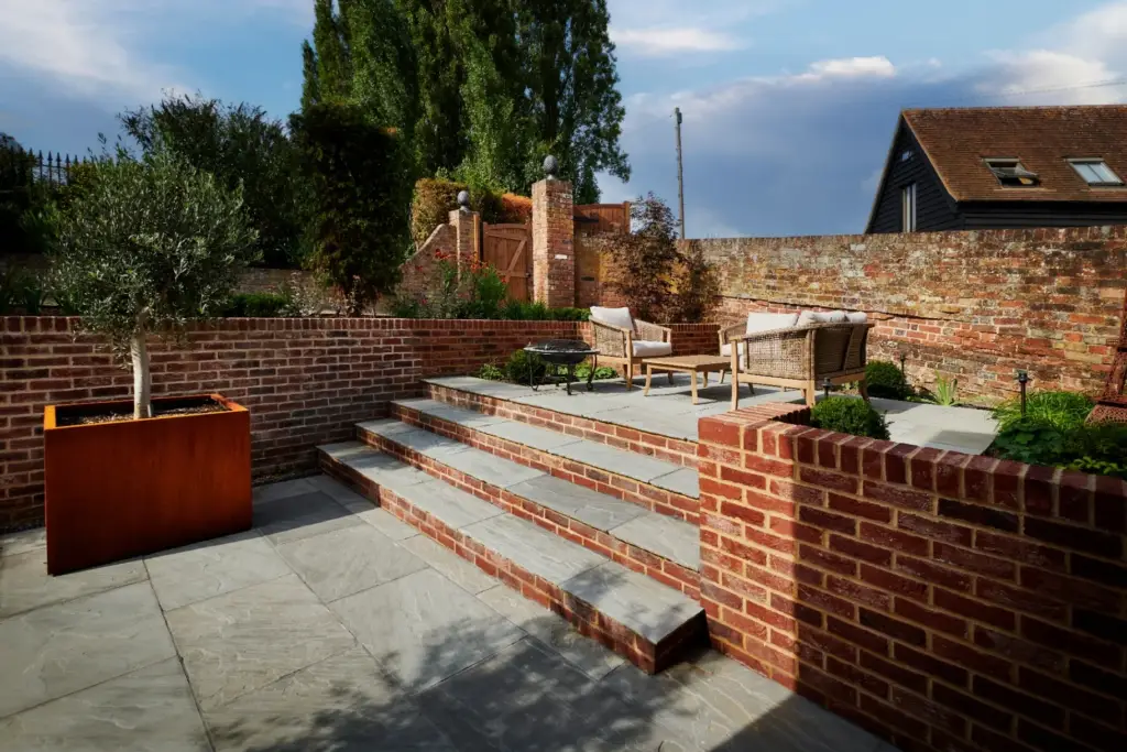 The Farmhouse Courtyard — 6