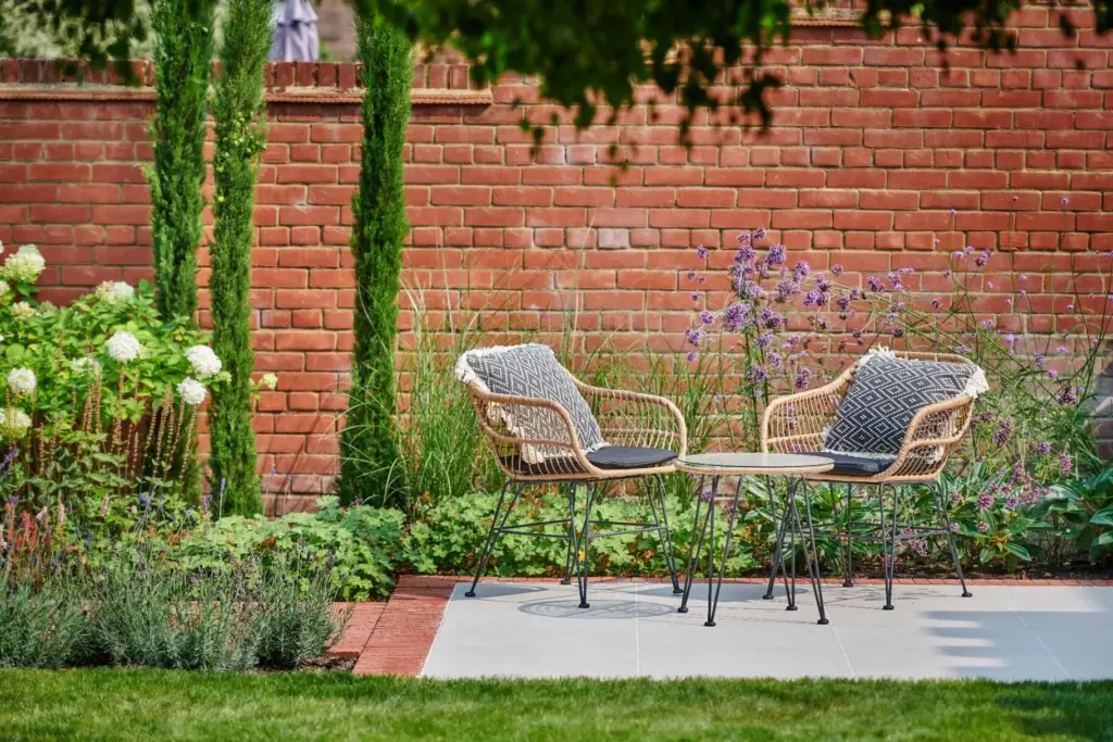 The Edwardian Garden — seating nook