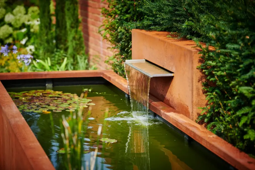 The Edwardian Garden — water feature detail